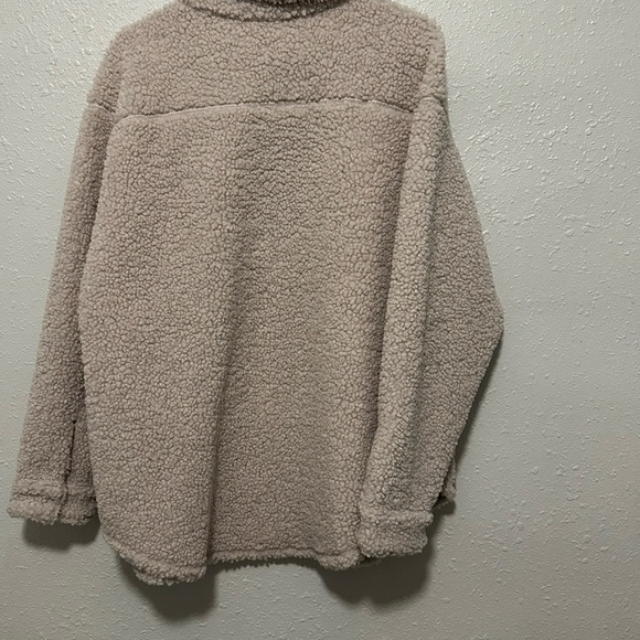 H&M shacket - Picture 2 of 9